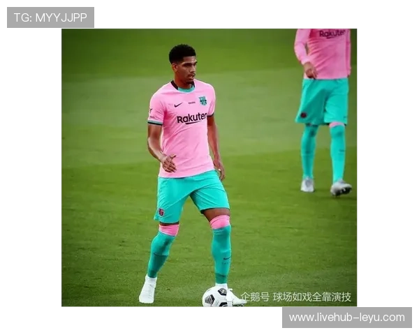 阿劳霍稳镇后防：乌拉圭铁卫再成焦点